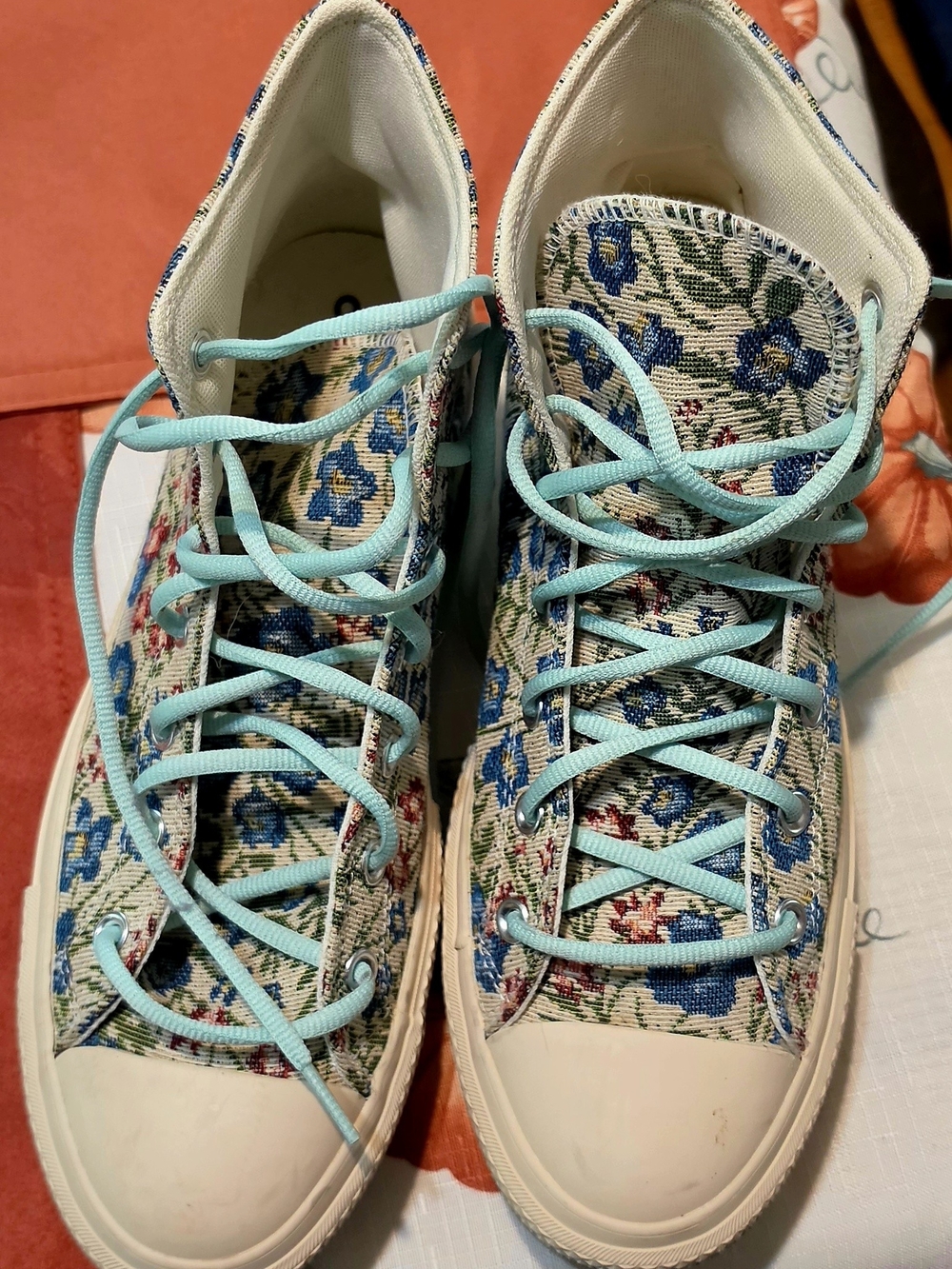 Converse Floral High-Top Sneakers in Light Blue and White
